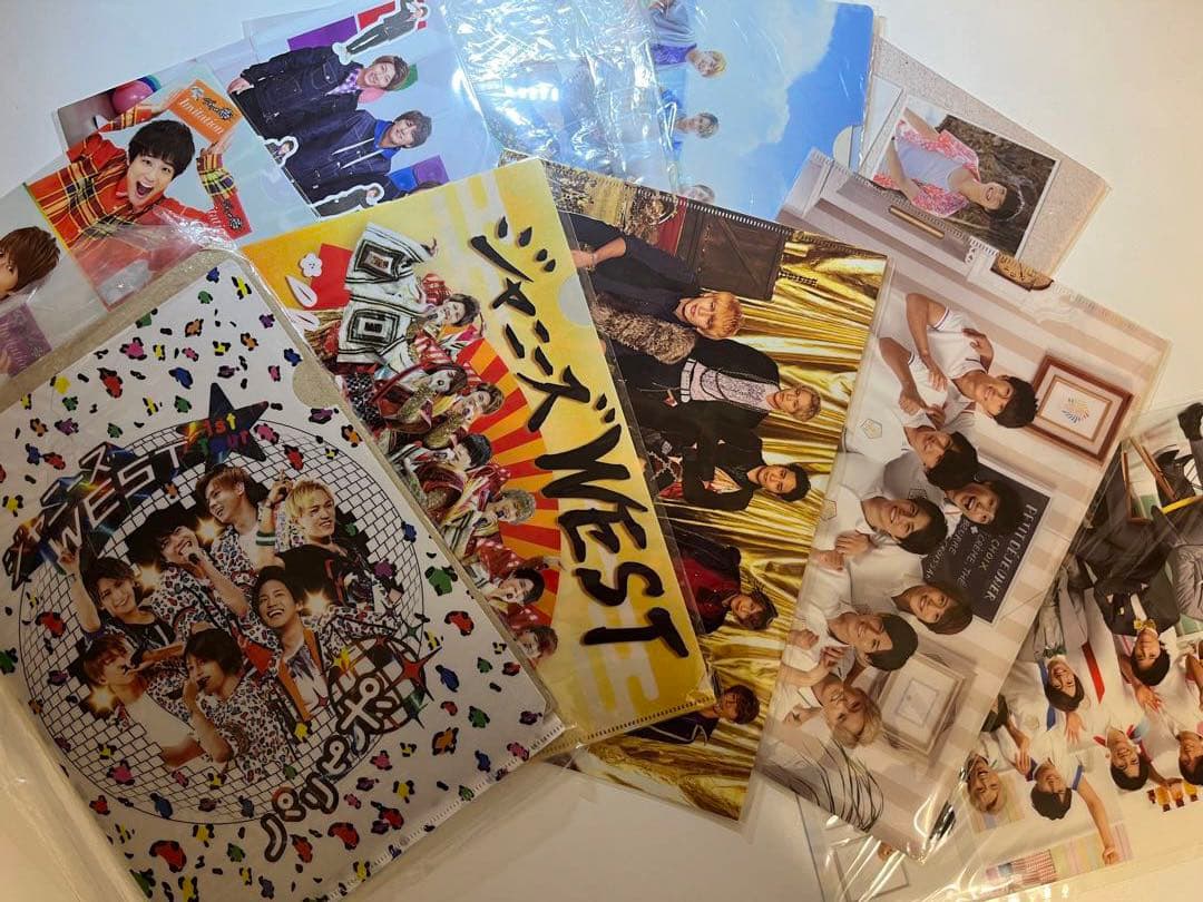 ジャニーズWESTまとめ売り〜DVD、CD、コンサートグッズ