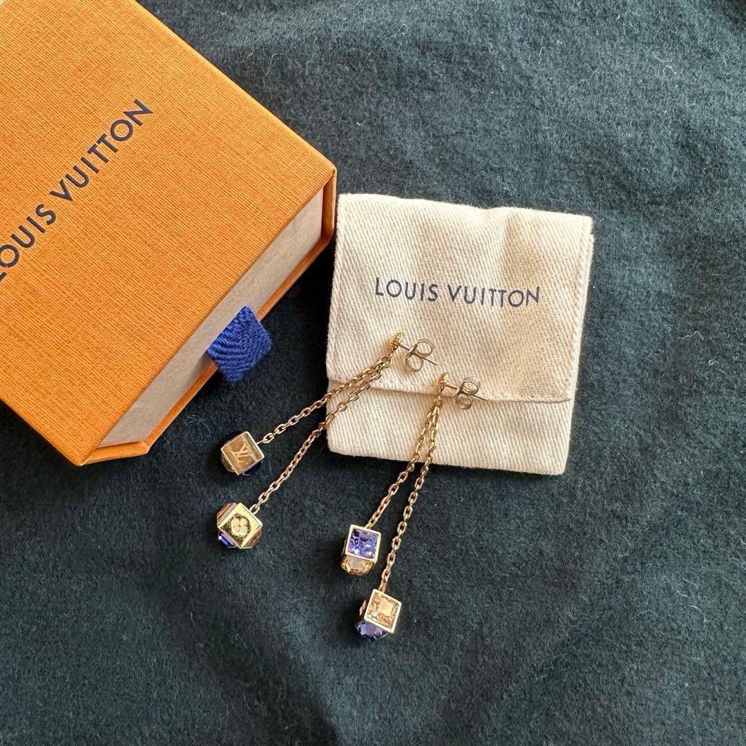 ルイヴィトン ブックルドレイユ パンダンギャンブル ピアス 元箱