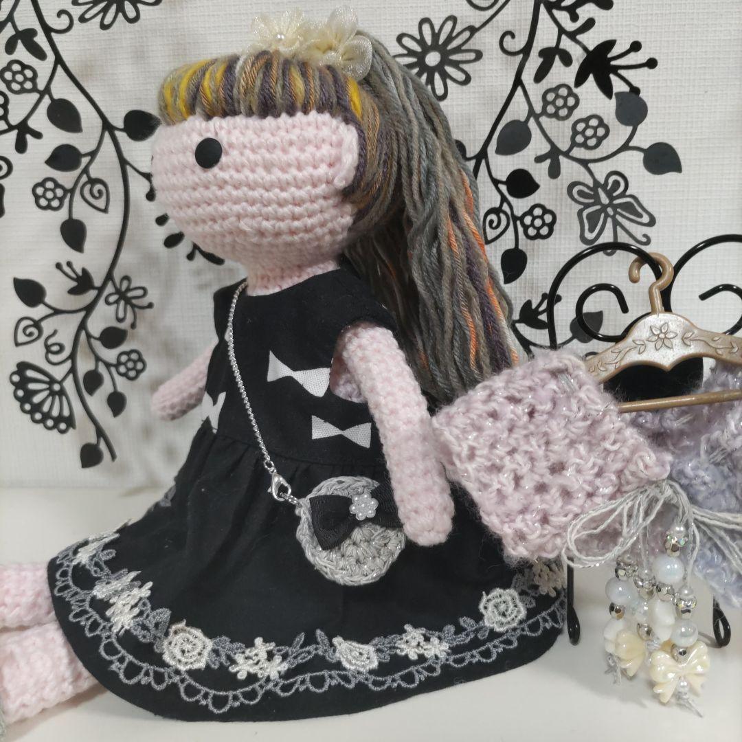 編みぐるみの女の子達（アリス、赤ずきんちゃん、ハロウィン、ポニーテール、深緑の服