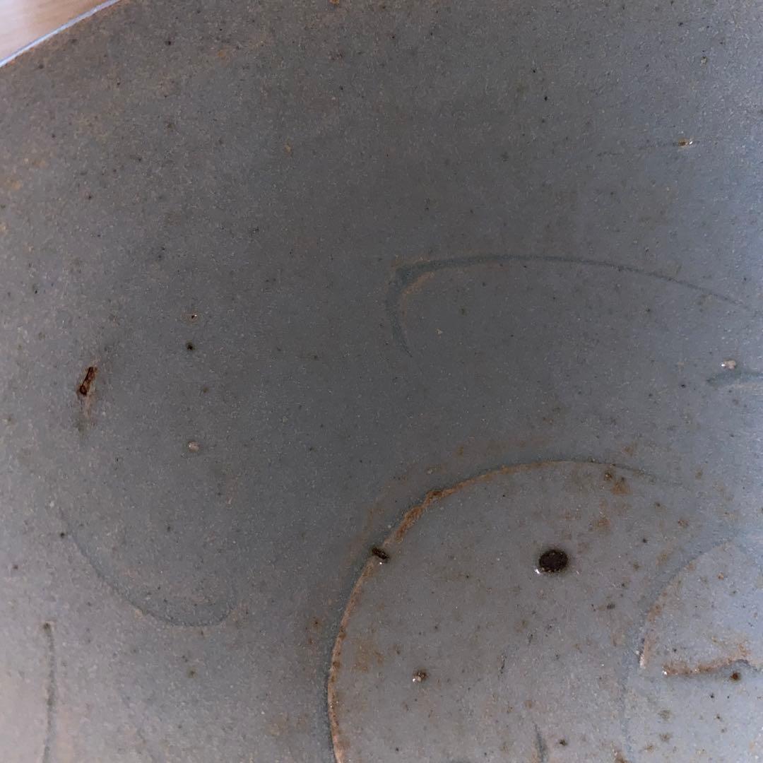 青磁影青茶碗　蓮弁紋　草紋　宋時代