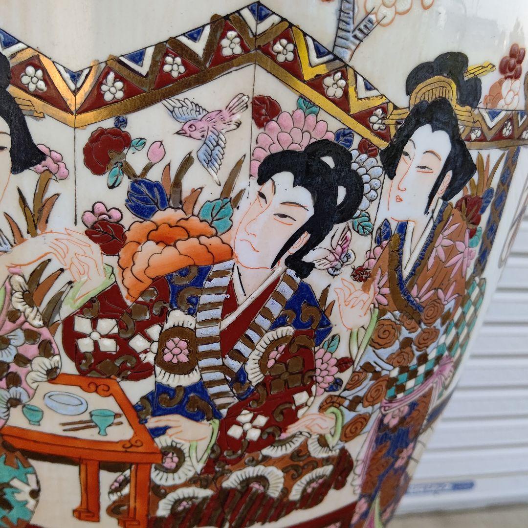 飾り大壺