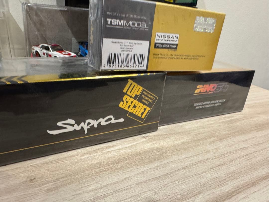 オートサロン　inno64 mini GT 80 スープラ　R34 ミニカー