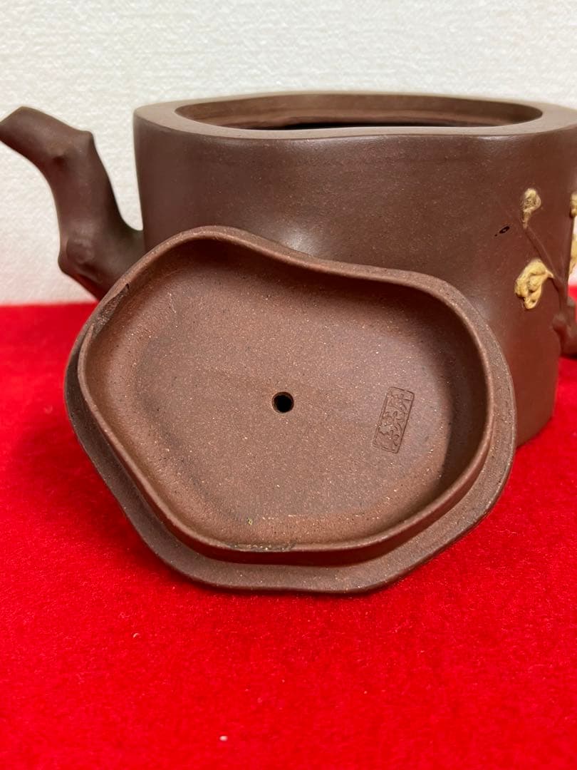 急須　呉亮屏梅椿紫砂茶壺　 【呉亮屏】在銘