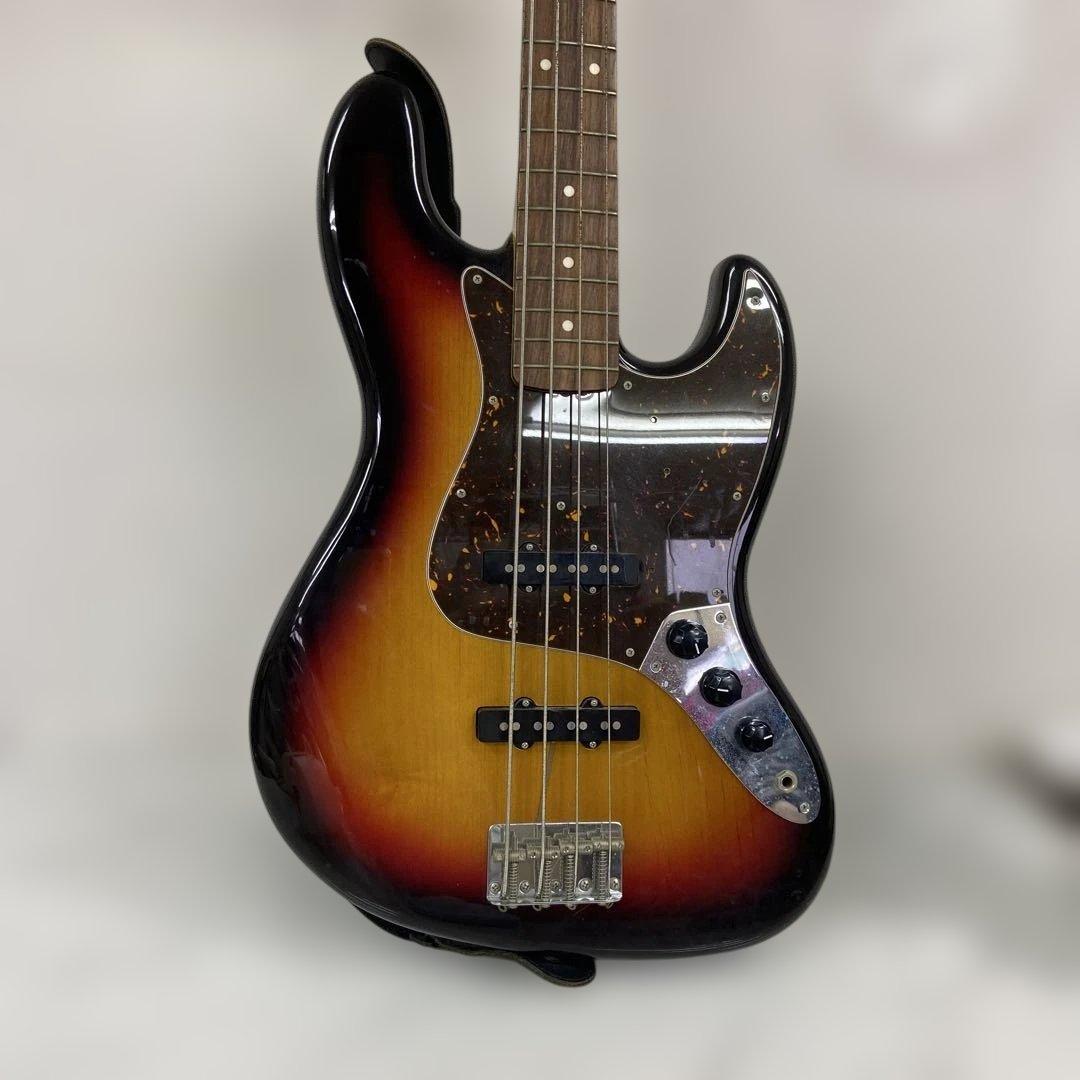 + Fender ベースギター