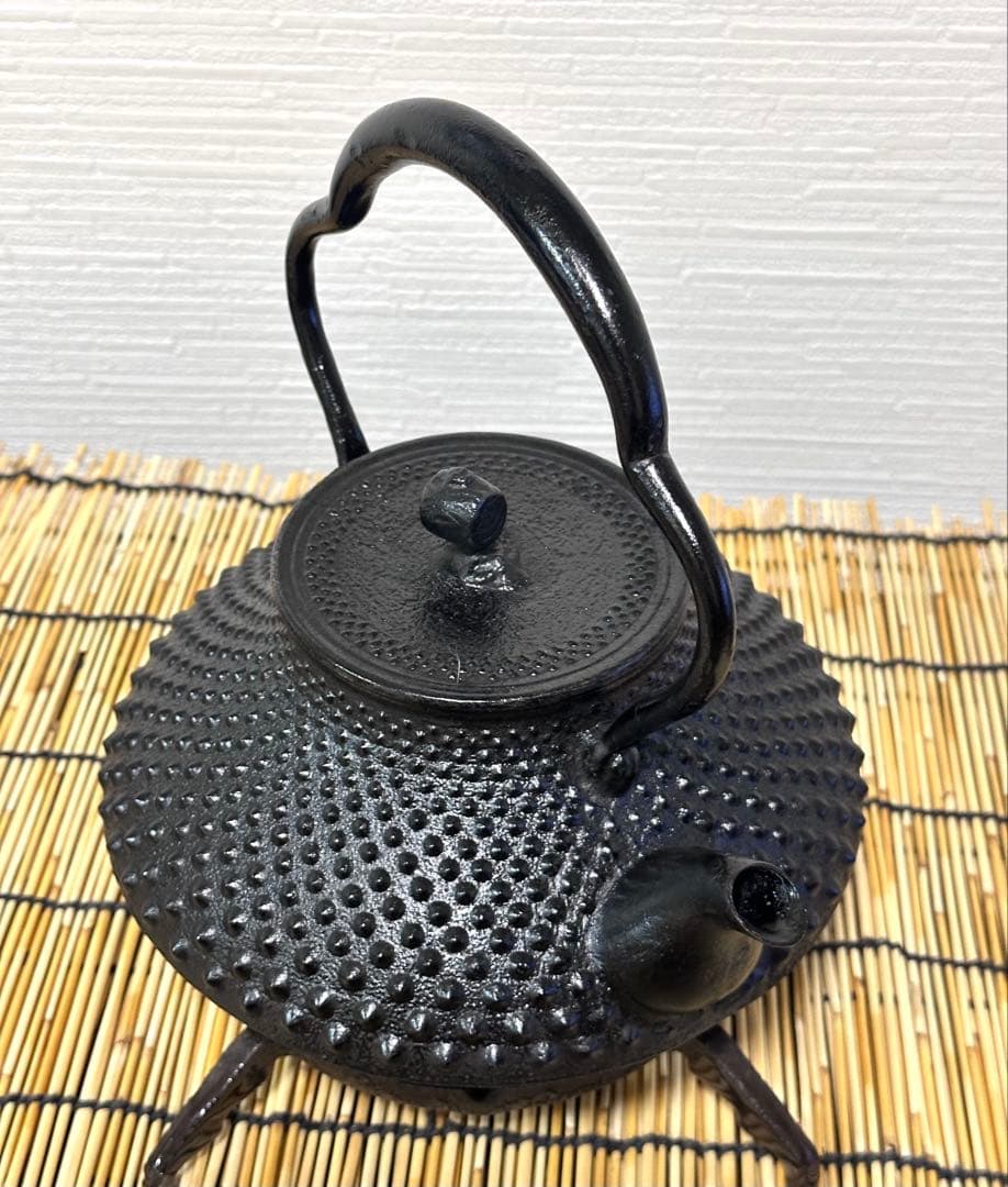 未使用品　南部伝統工芸士 及川寛治作 木瓜鉉 大アラレ　南部鉄瓶　南部鉄器