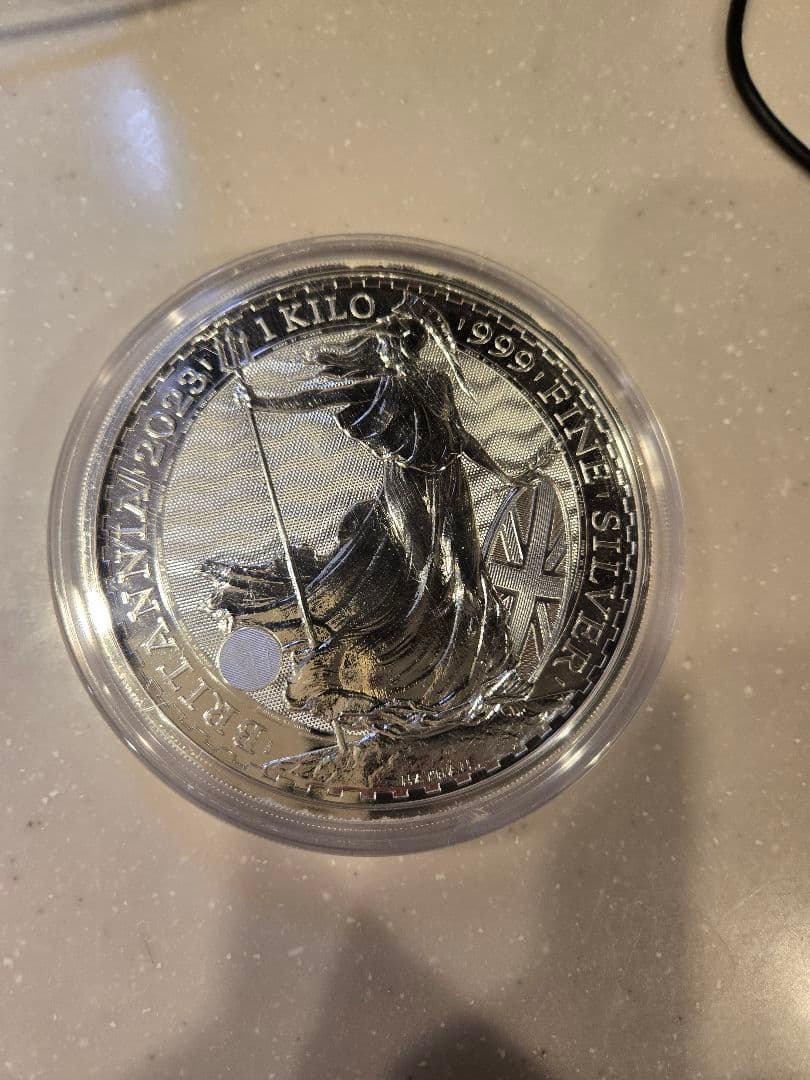 2023年 イギリス・ブリタニア 1キロ 1000g 銀貨