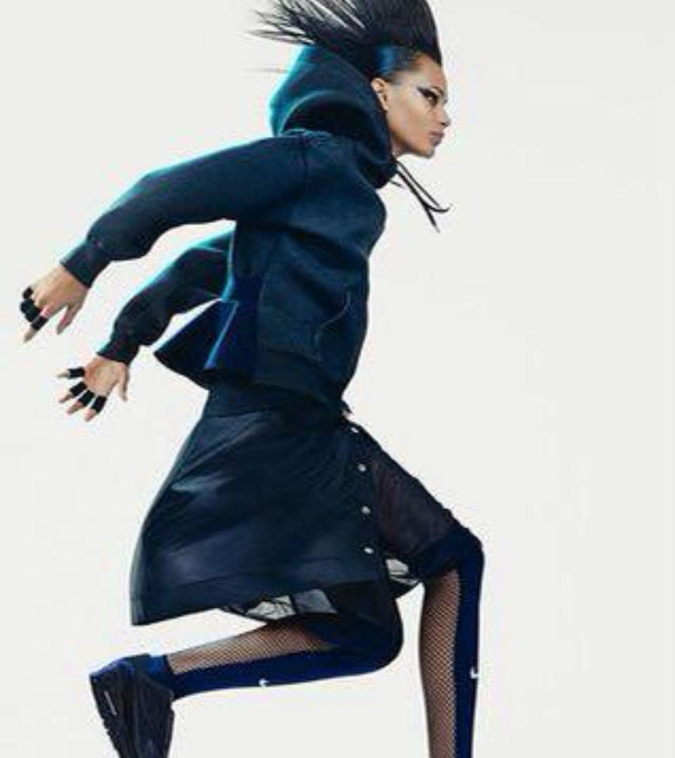 みみみ希少NikeLab × Sacai Windrunner Skirt