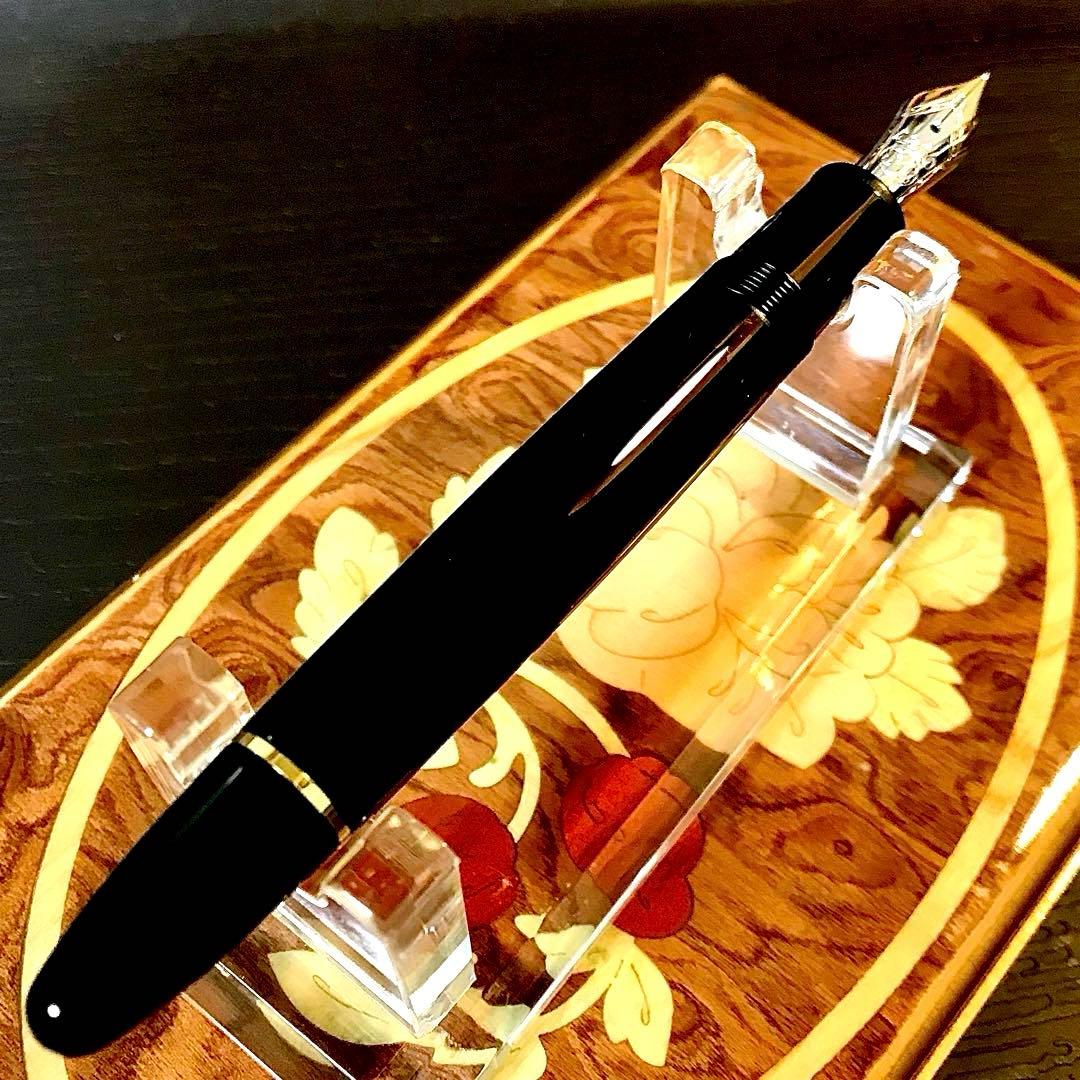 ☆至高の芸術品☆素晴らしいモンブランマイスターシュテックルグラン(M)14K