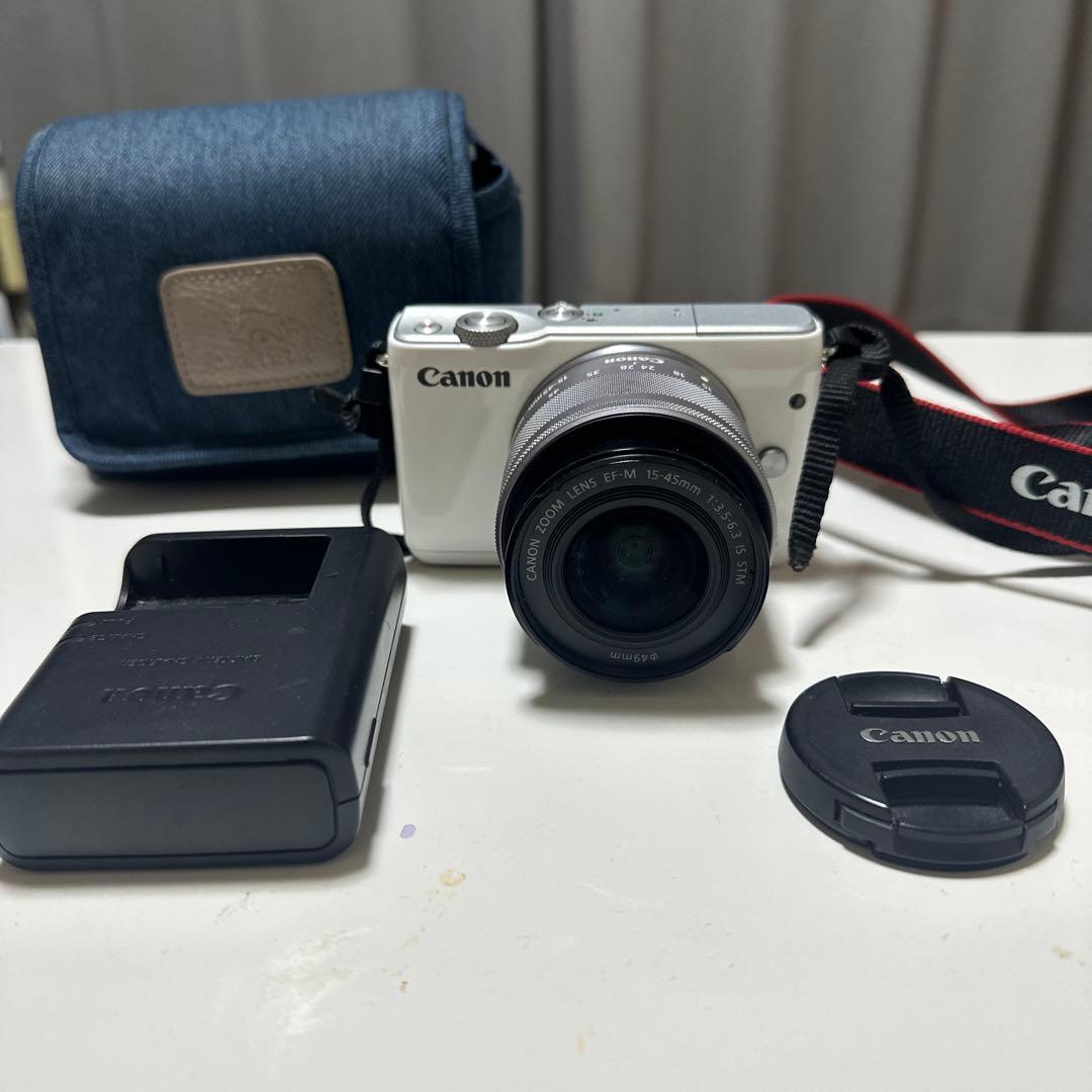 【美品】Canon 一眼レフカメラミラーレス　EOSM10