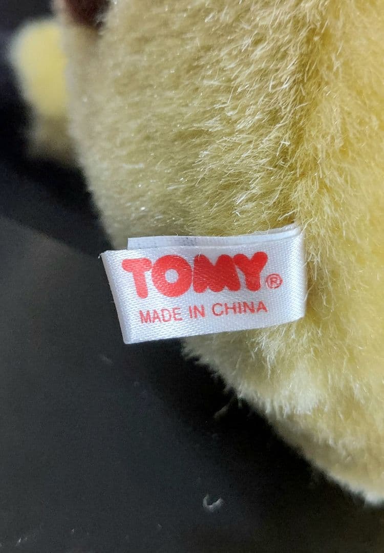 TOMY ピカチュウ ぬいぐるみ