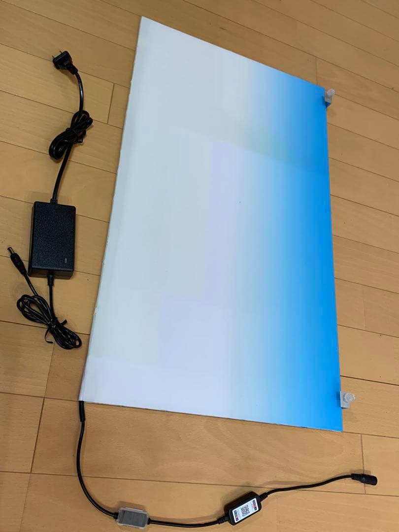 中古 水槽用バックライトスクリーン 60cm×35cm 青白グラデーションパネル