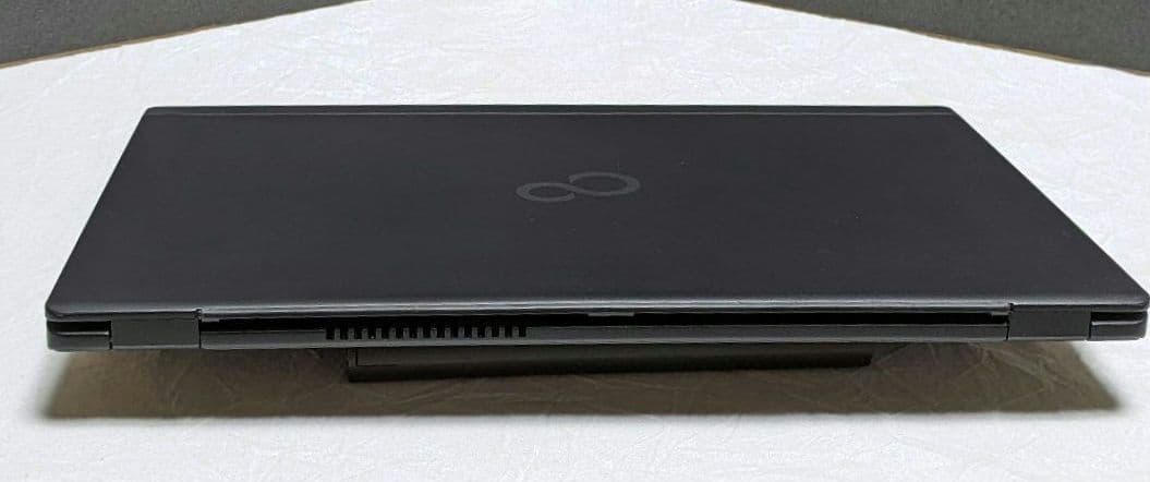 [FMV]LIFEBOOK U939 (八世 i5/8G/SSD256G)