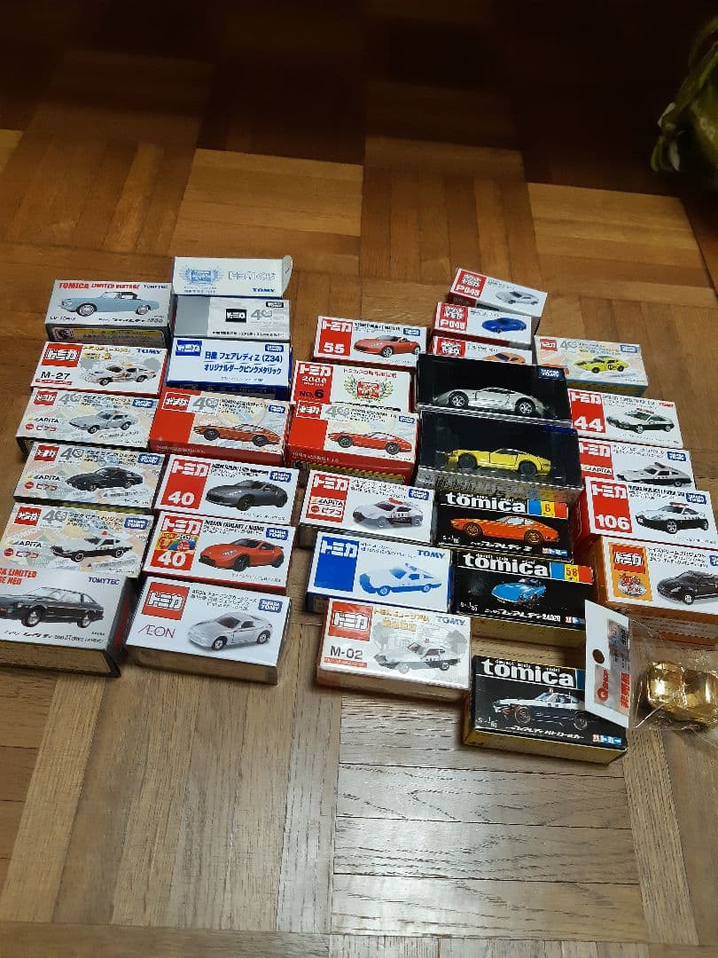 フェアレディZミニカー32台