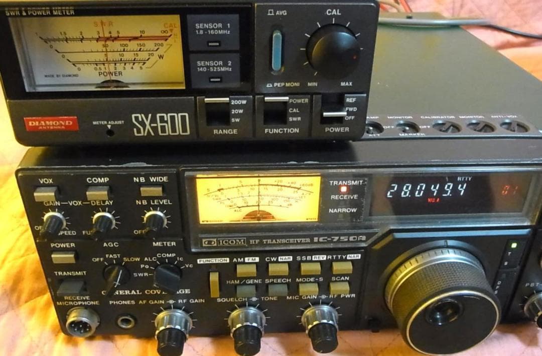 IC-750A HFトランシーバー 100W　オールモード　動作品