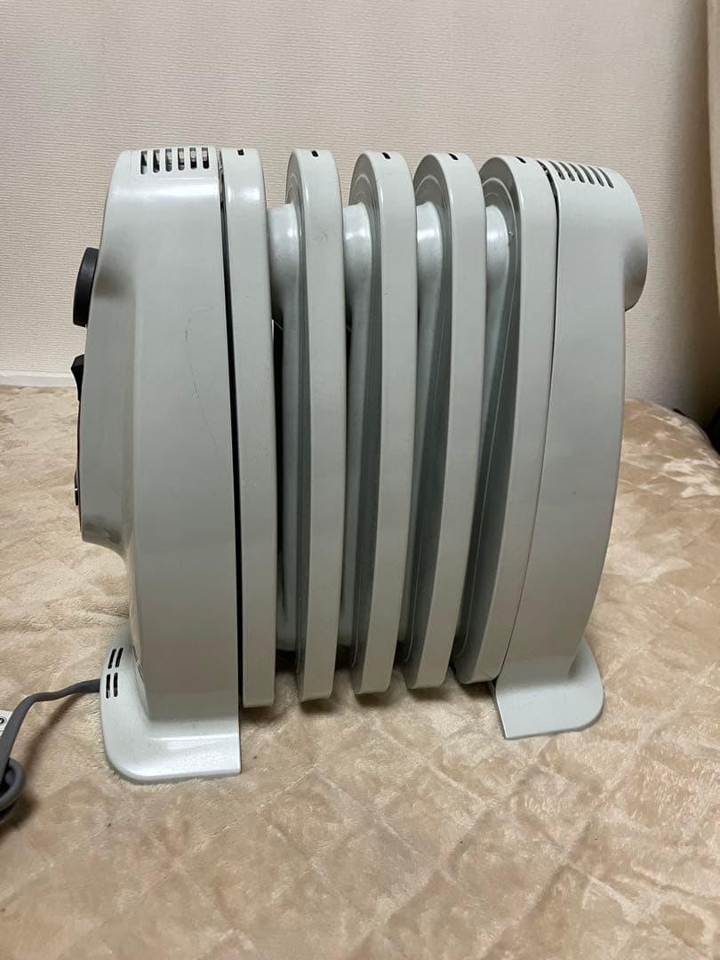 デロンギ　ミニオイルヒーター　RHJ01A0505-DW [1~3畳用]