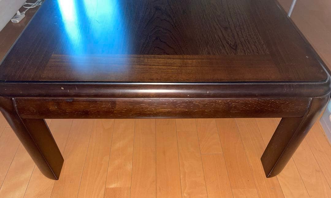 アンテーク家具　ダークブラウン 木製座卓 約108cm x 78cm 平成レトロ