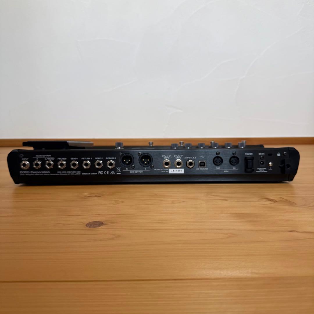 BOSS GT-1000 マルチエフェクター（純正アダプター付）