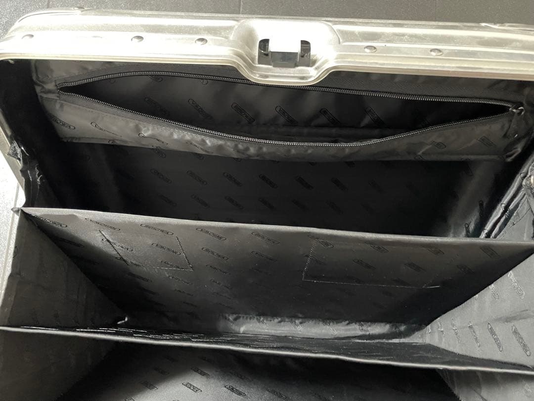 希少) RIMOWA リモワ トパーズ 26L アルミ キャリー4輪