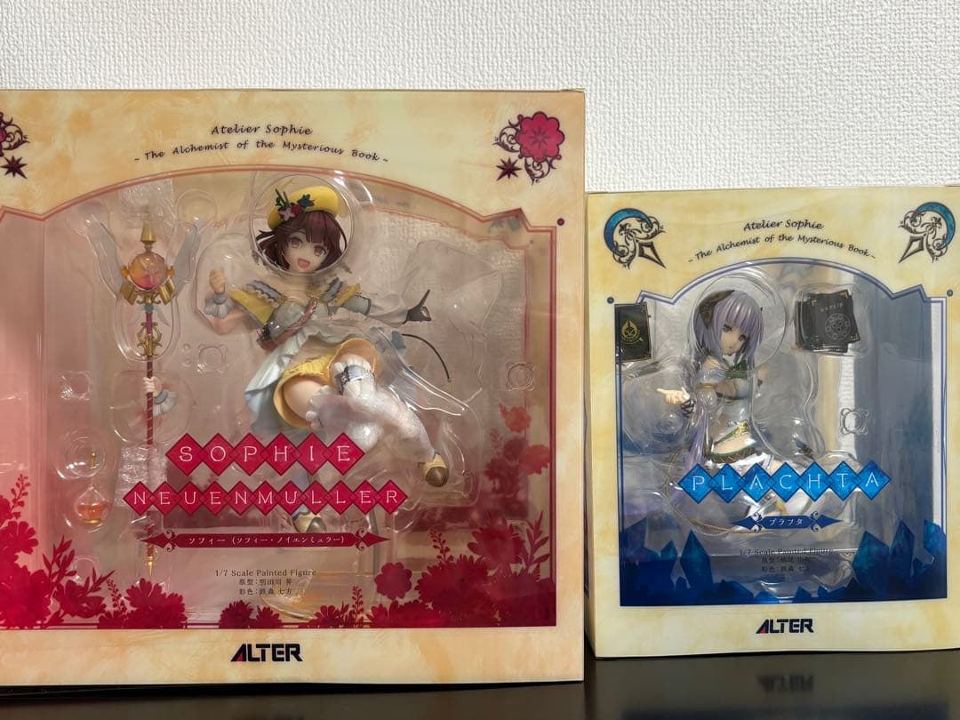 ALTER ソフィー&プラフタ 1/7スケールフィギュア 2点セット