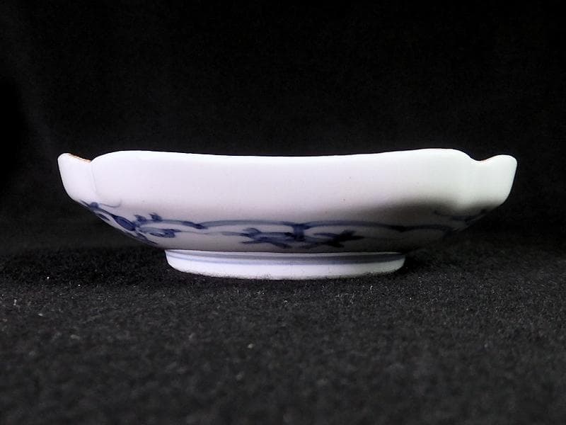 大聖寺伊万里　金襴手　松竹梅に草花紋の図　四方角皿 ５枚　C688AS-fbbi