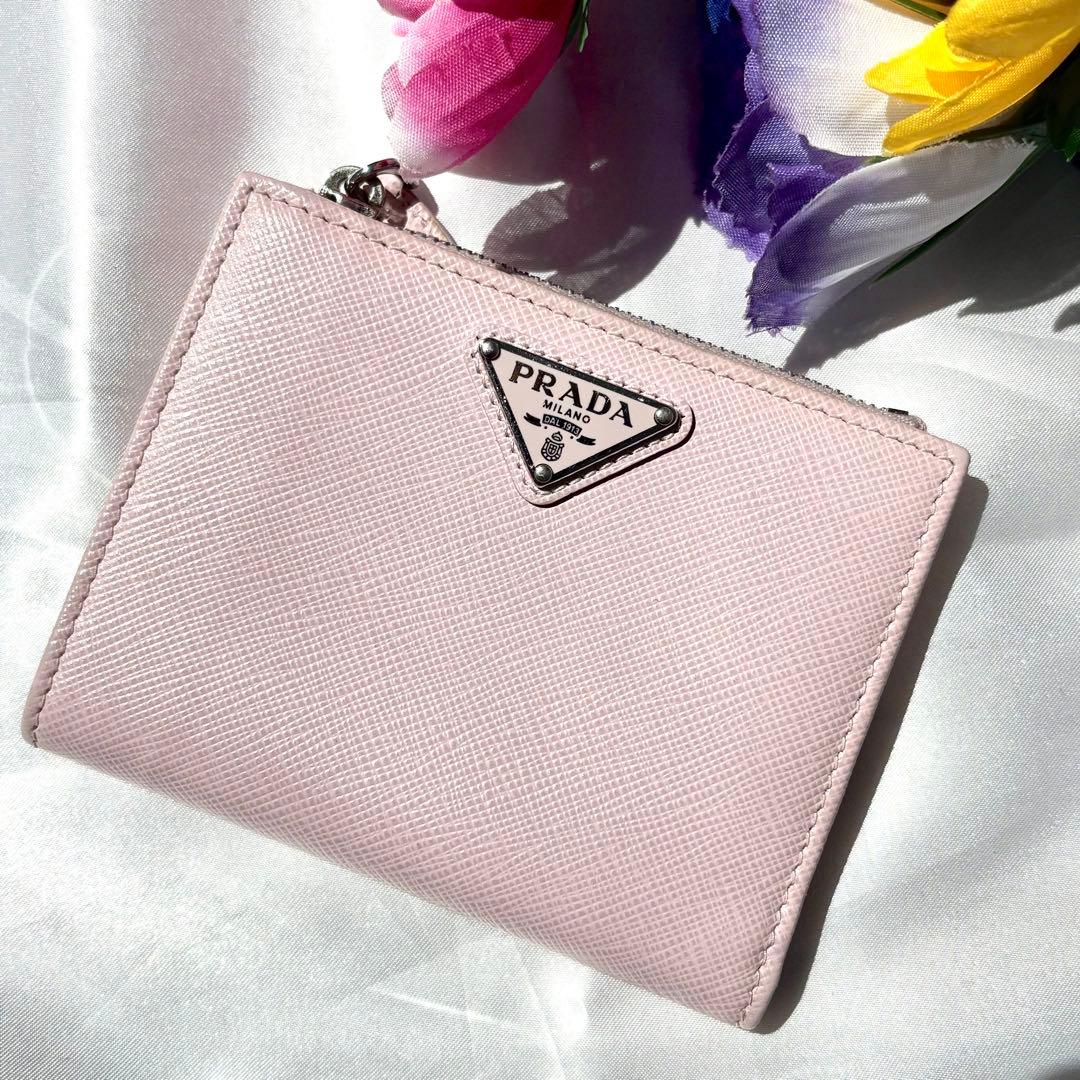 極美品/現行✨プラダ 折り財布 三角ロゴ サフィアーノレザー ピンク