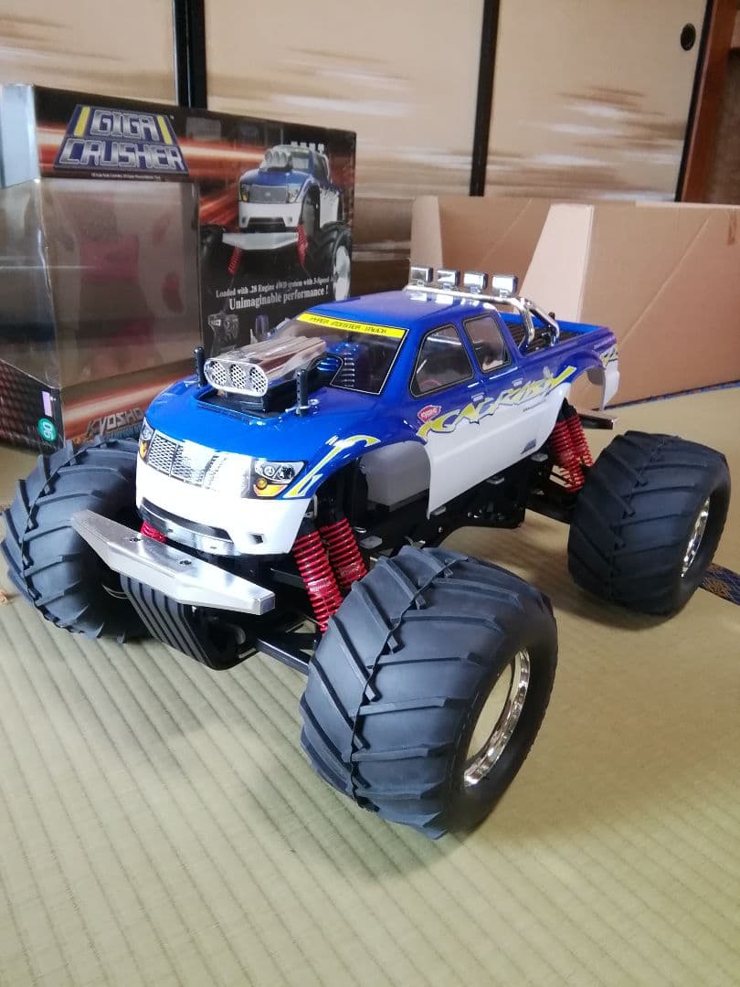 ▪大幅値下げ▪京商エンジンラジコンカー★ギガクラッシャー★新品未使用▪絶版品