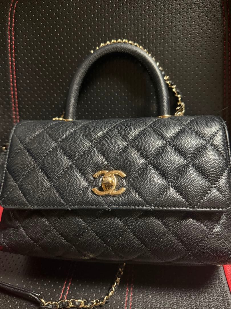 Chanel キルティング レザーハンドバッグ