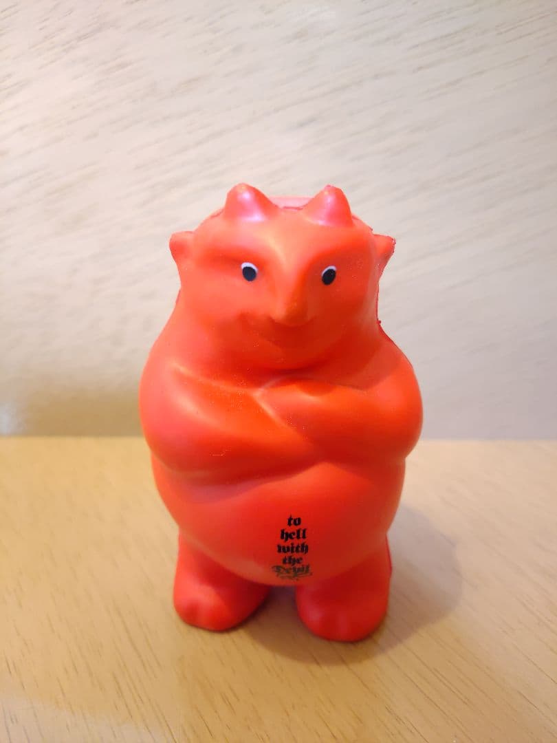 STRYPER TO HELL WITH THE DEVIL キャラクター？