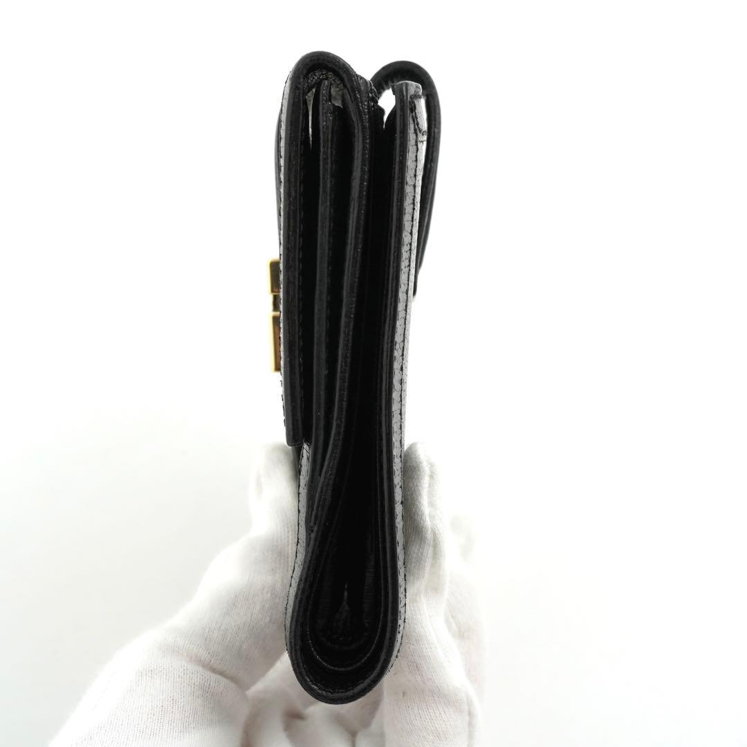 ✨未使用展示品✨　GUCCI ミニ財布　エンボスロゴ　Gロゴ 二つ折り　ブラック