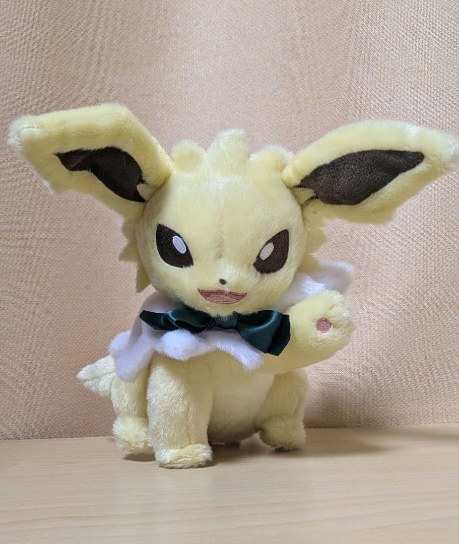 ポケモン　サンダース　ぬいぐるみ