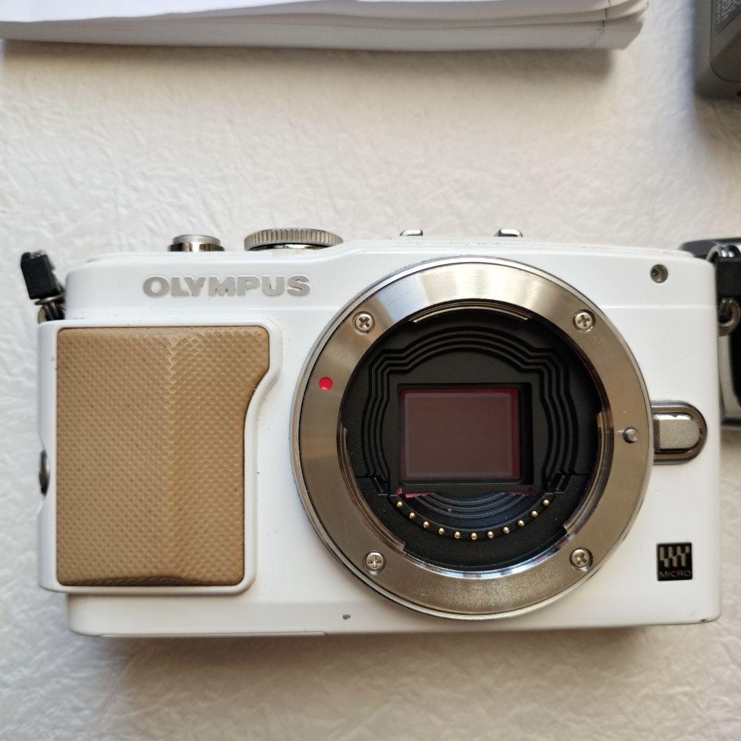 OLYMPUS PEN-Lite E-PL5 本体〈ジャンク品〉付属品あり