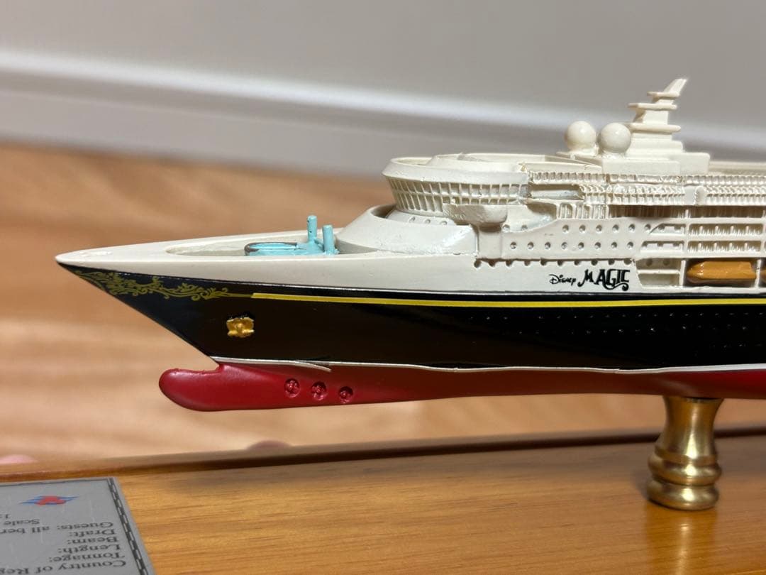 1/1000 ディズニー クルーズライン マジック号 クルーズ客船 模型 完成品