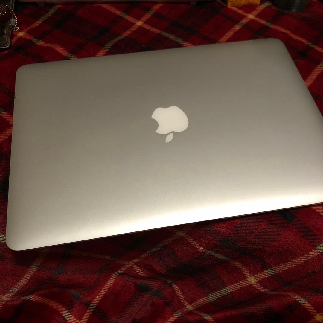 MacBook Air 2017 13インチと思われます。ジャンク