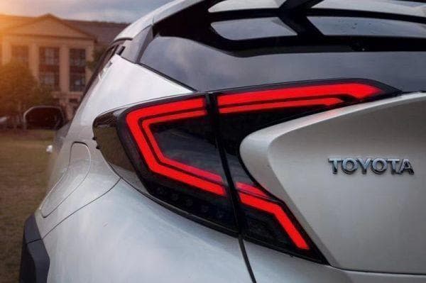スモーク C-HR CHR 流れる シーケンシャルウインカー LEDテールランプ