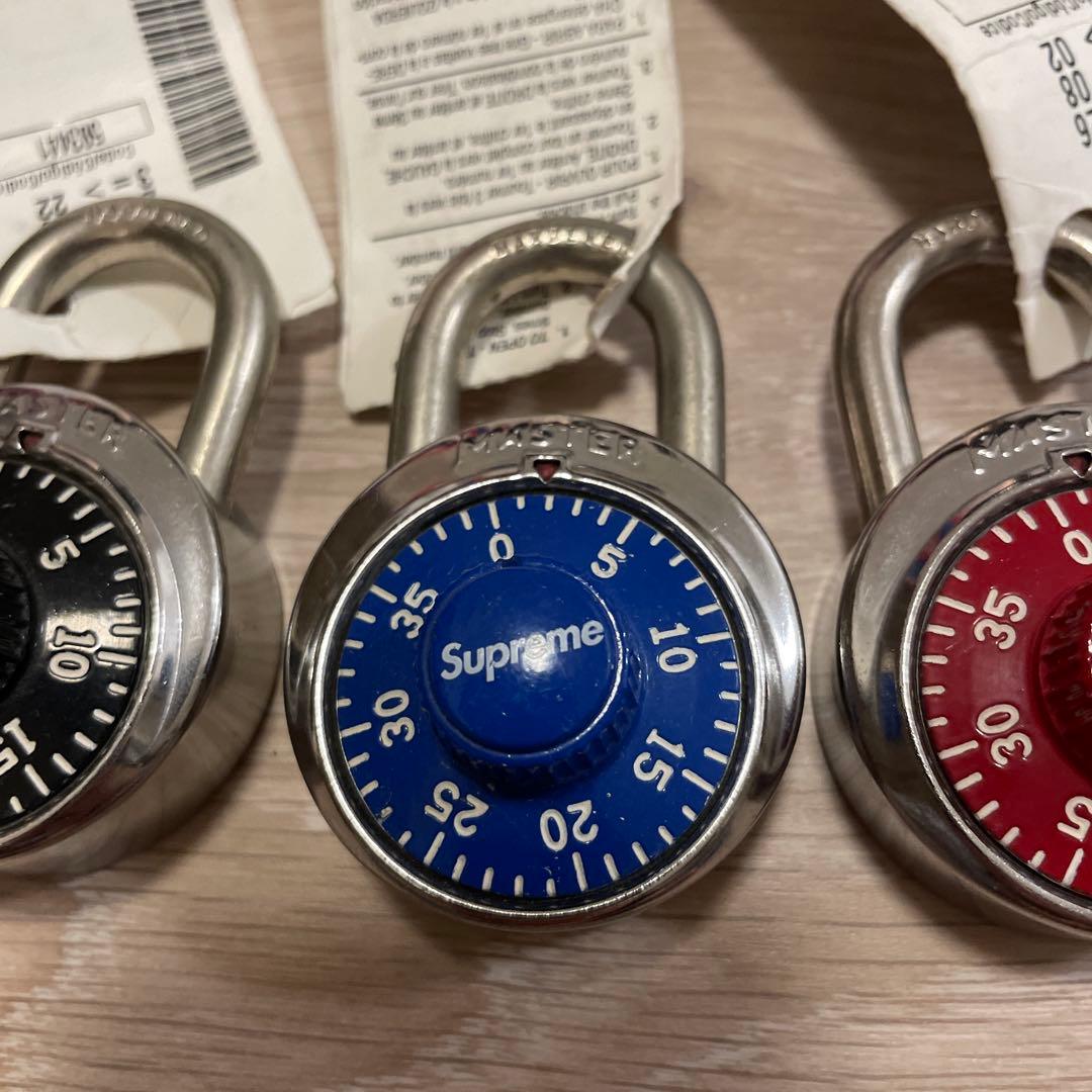 Supreme × Master Lock (Red/ Black/ Blue)