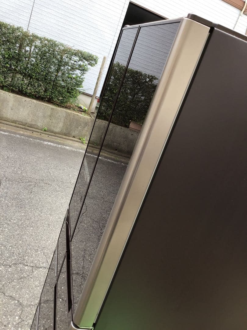 HITACHI 6ドア 冷凍冷蔵庫 ブラウン565ℓ ※直接引渡しのみ