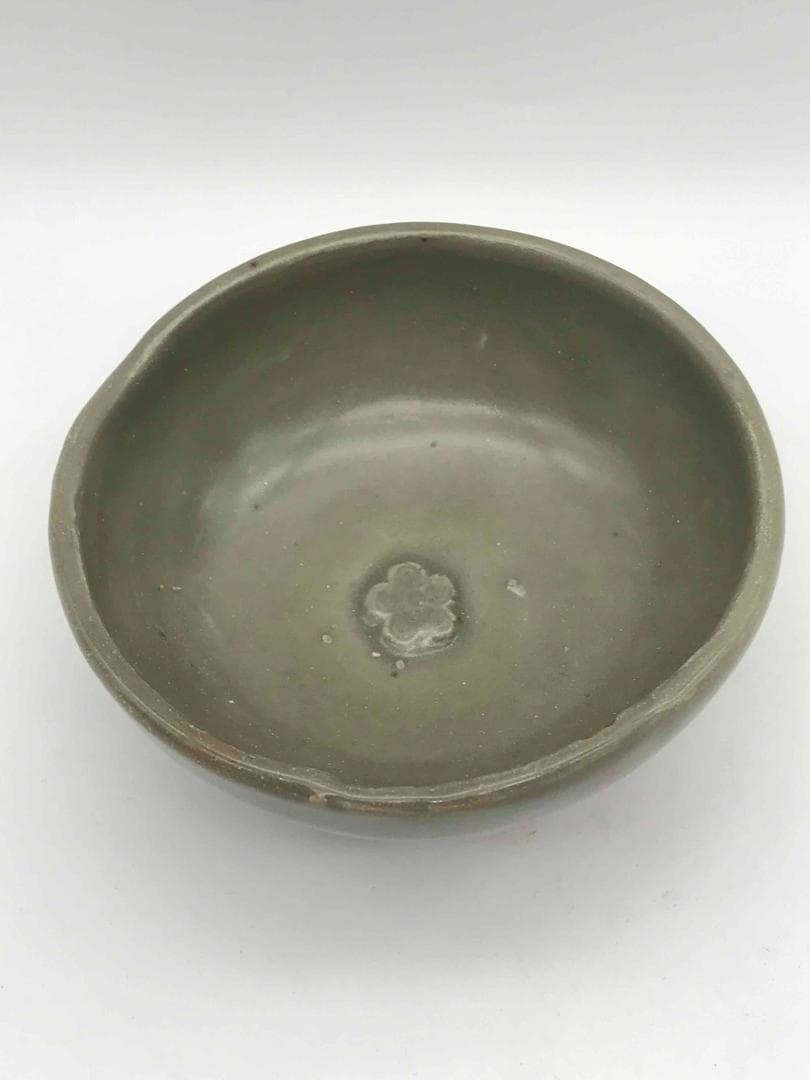 南宋時代　青磁　龍泉窯貼花碗 【旧家蔵出し】 希少貴重　鉢　茶碗(F-18)