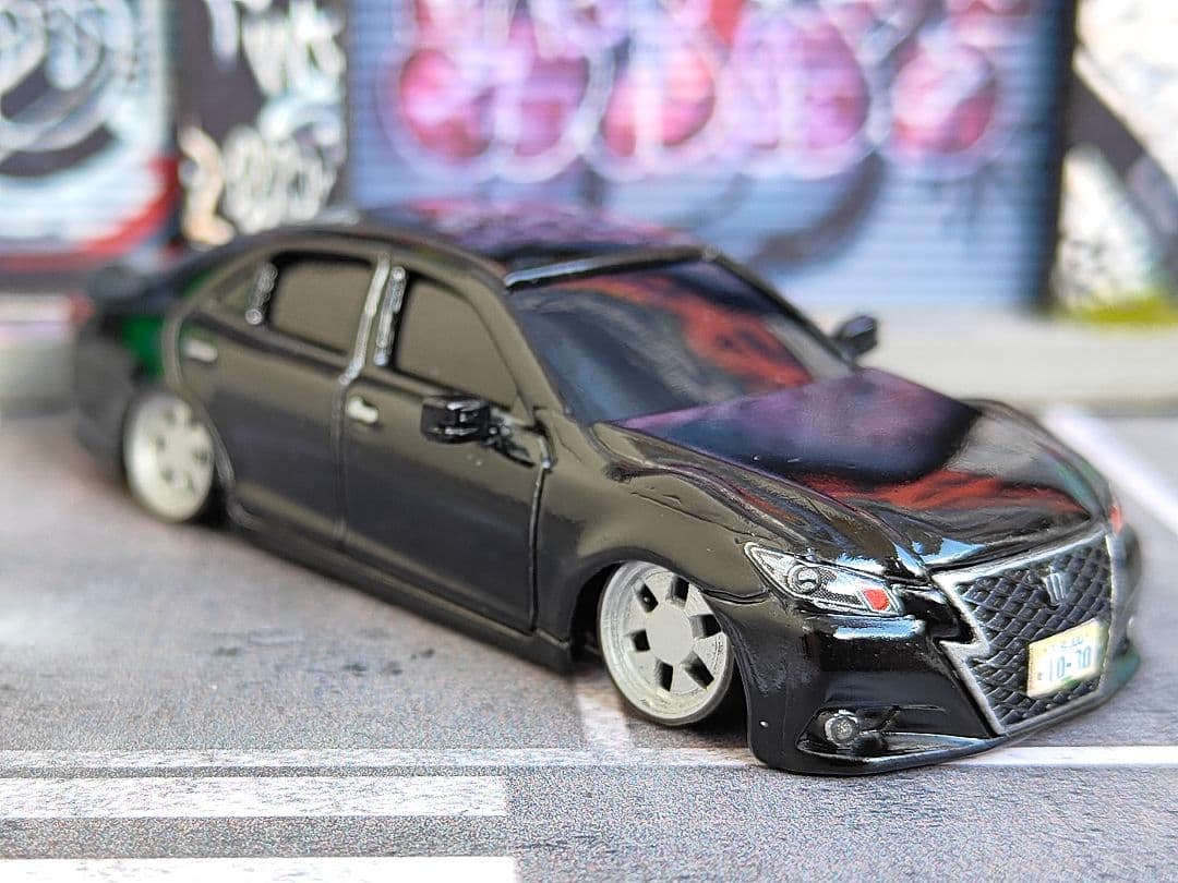 トミカ改造 トヨタ 21クラウン VIP仕様 全塗装 深リム ホットウィール