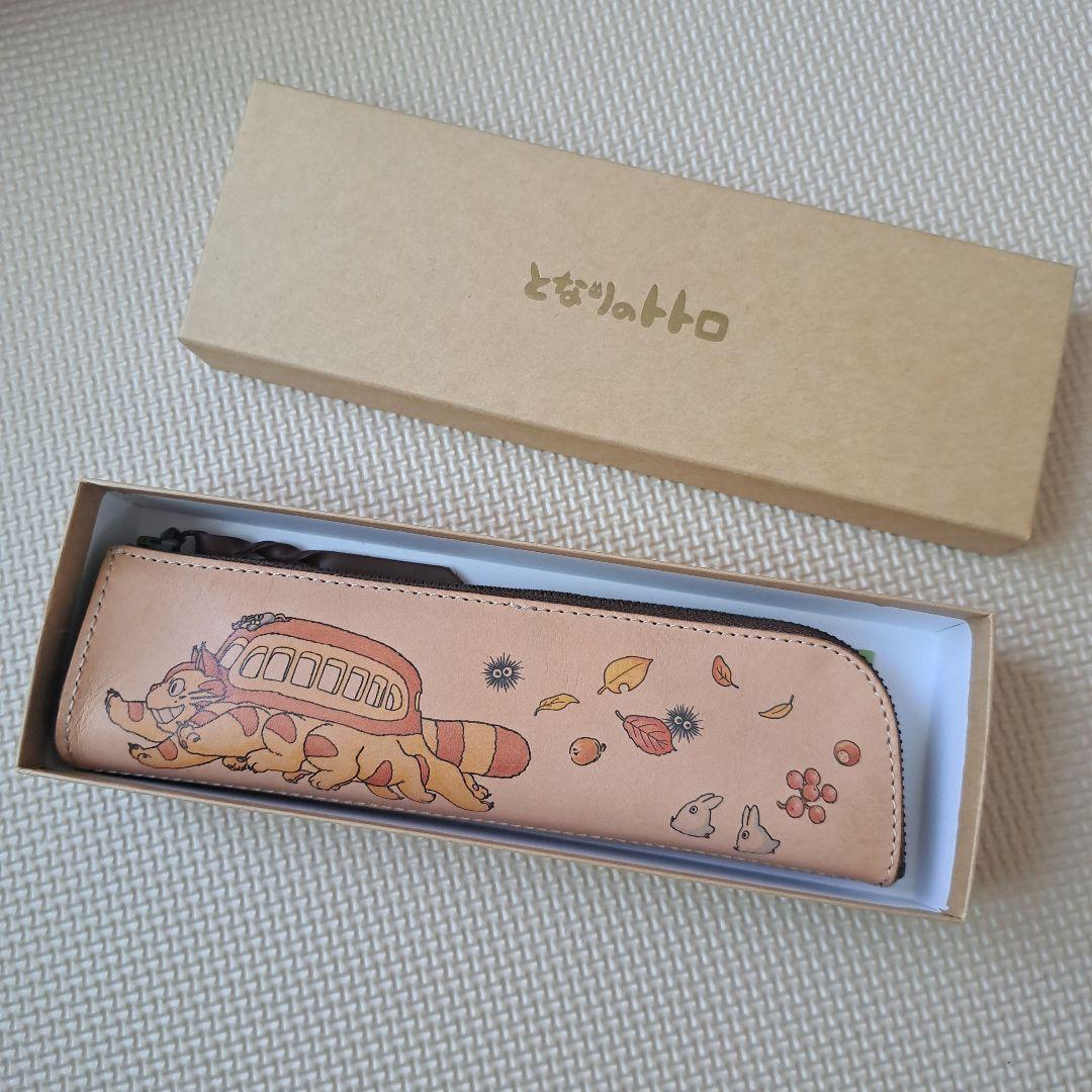 となりのトトロ　ネコバス走る! アートレザーシリーズ ペンケース
