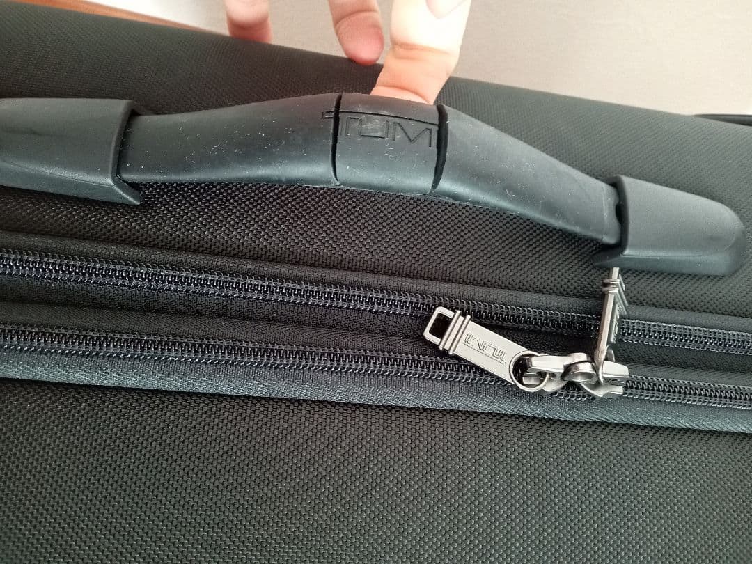 TUMI キャリーケース 4輪 機内持ち込み可 223060D4