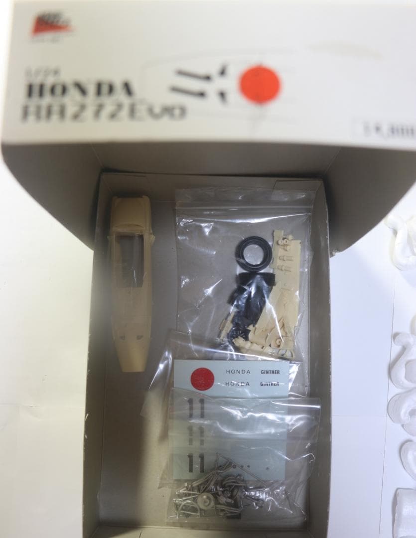 超希少スタジオーＭ製ホンダＦ１（RA２７２改）レジン・メタル組立キット　１／２４