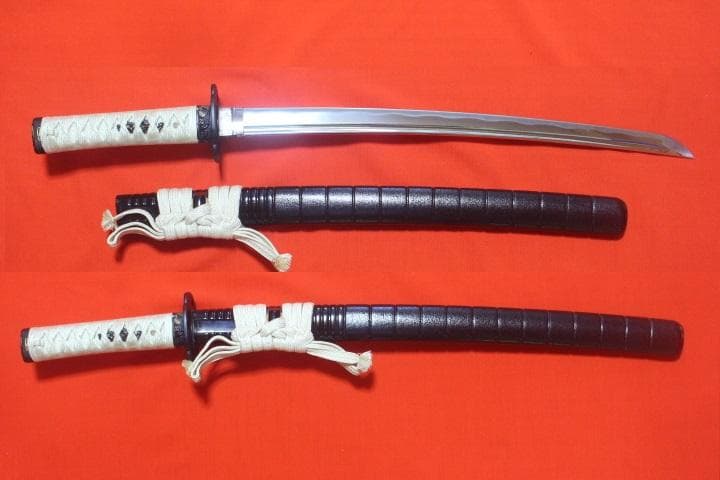 薄刃 美刀身 【特選 正宗 】小刀（日・ア・ギ製）模造刀 居合刀 中古品