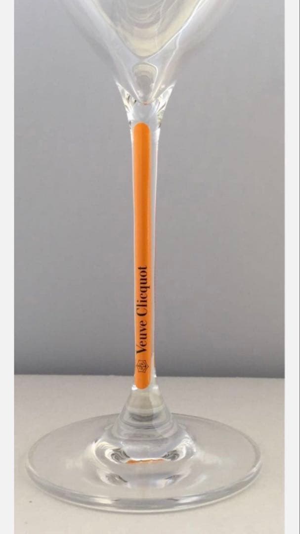 二箱　　新品　ヴーヴクリコ　シャンパングラス