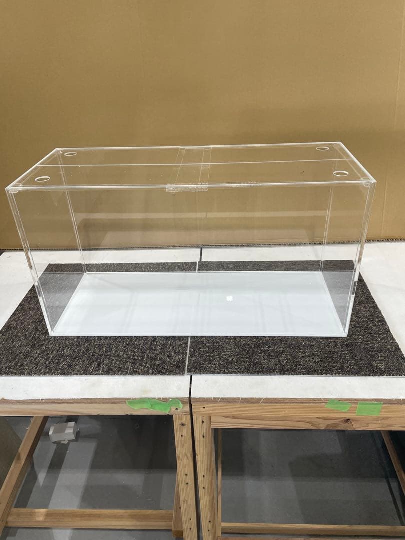 アクリル底板白、5mmクリアw750.d300.h400。