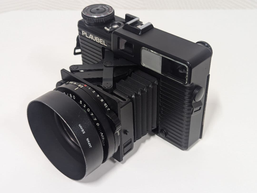フィルムカメラ PLAUBEL Makina 670