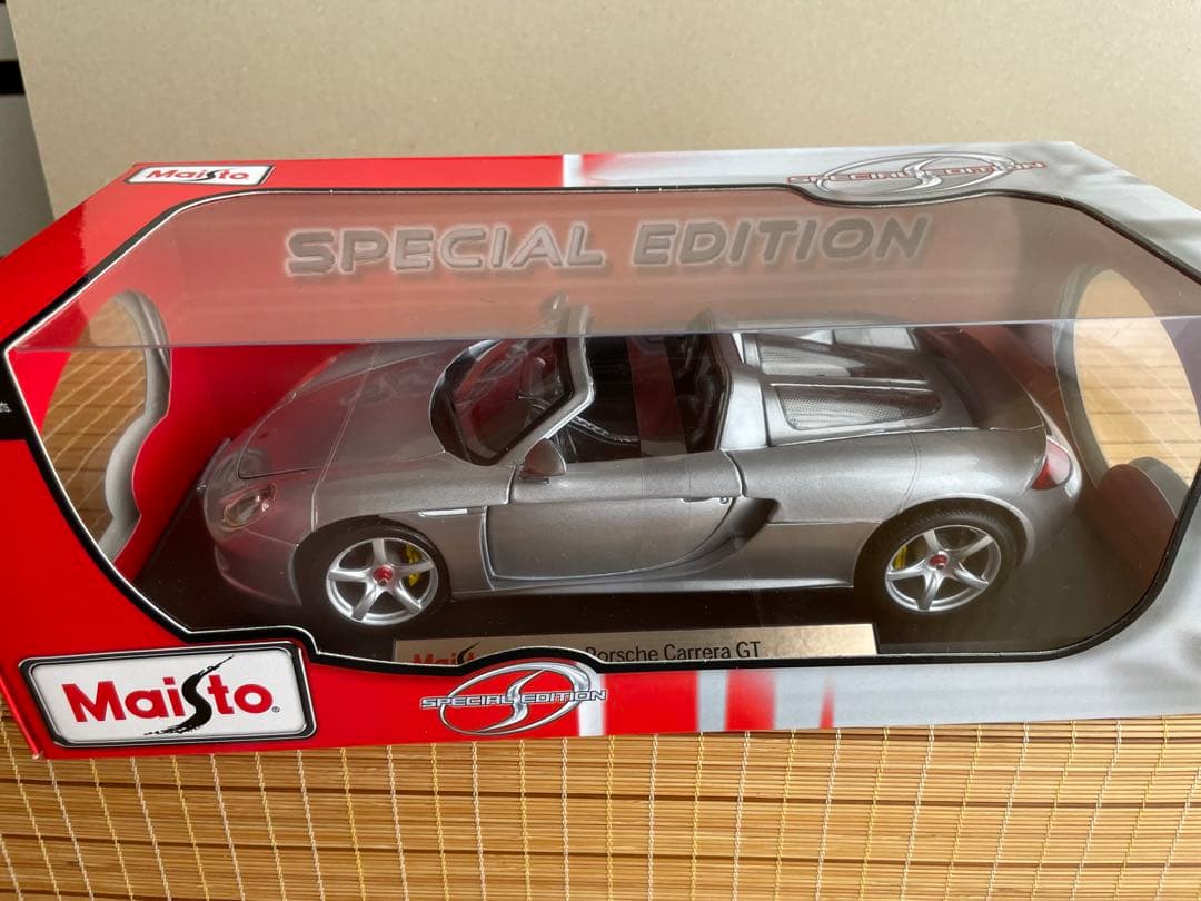 ポルシェ・カレラGT 1/18 新品・未展示