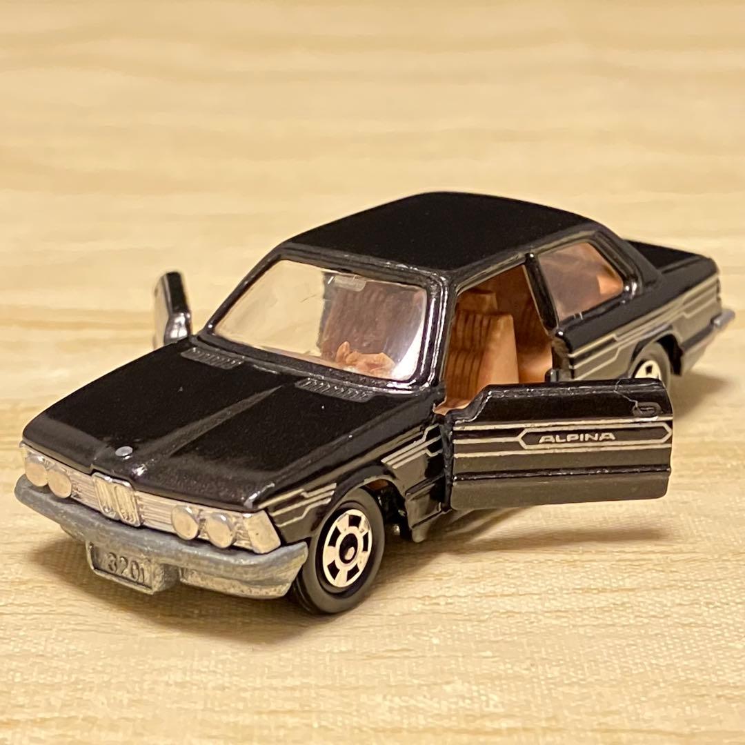 トミカ BMW 320i No.F45 1/62