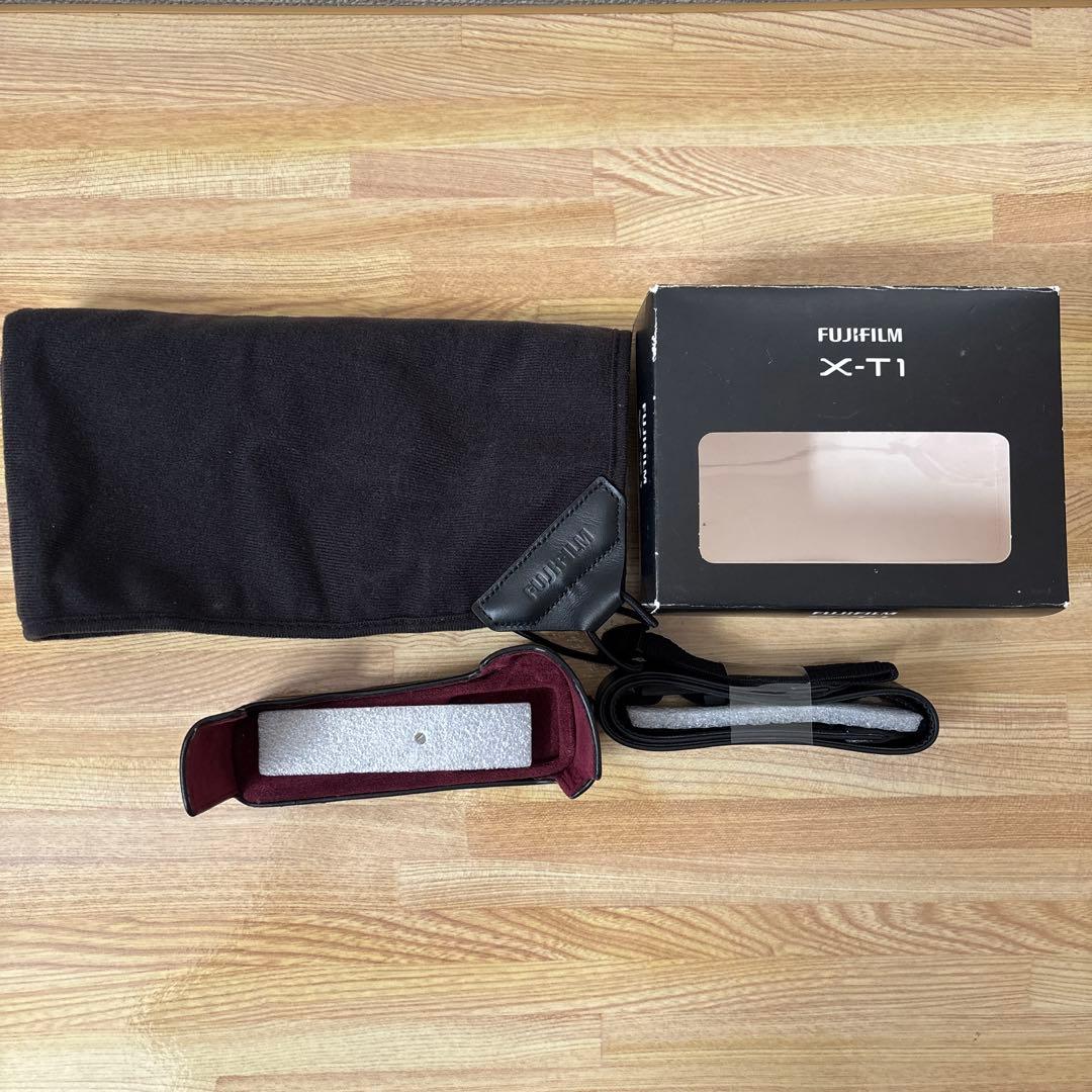 Fujifilm X-T1 ミラーレス一眼カメラ　箱付き