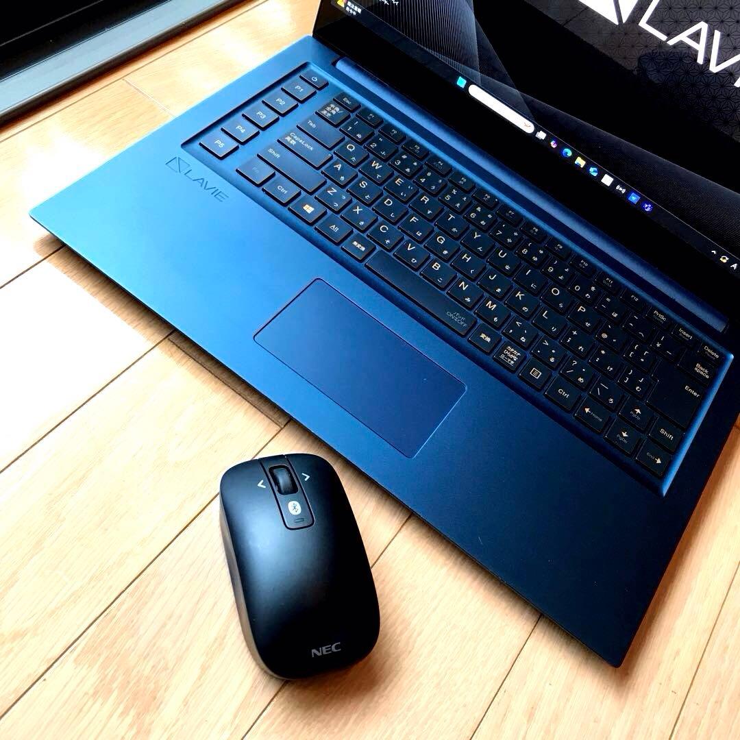 美品LaVieVEGA LV750/R【有機ELUltraHD4Kディスプレイ】