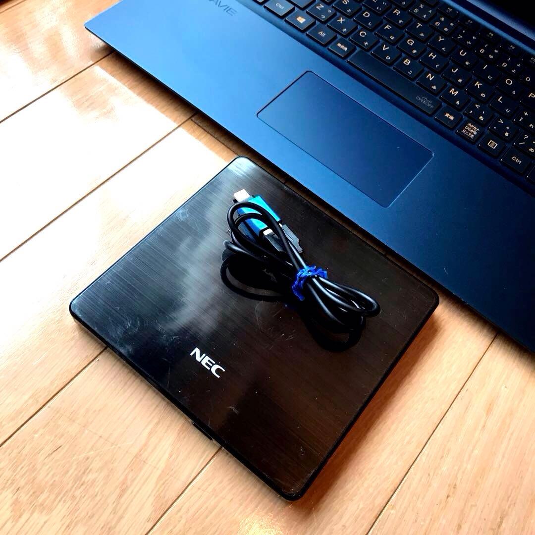 美品LaVieVEGA LV750/R【有機ELUltraHD4Kディスプレイ】